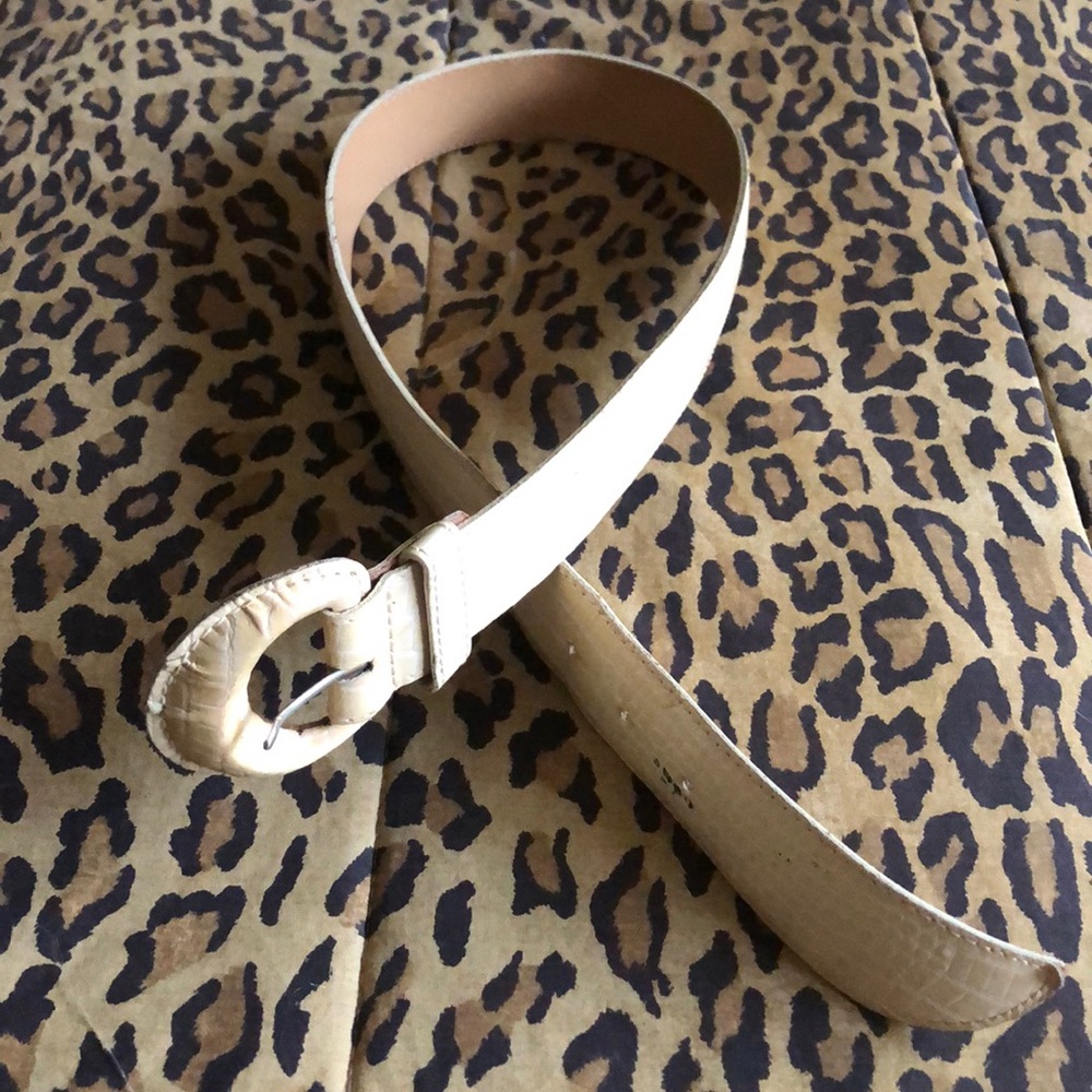 Vintage Omega Cream Leather Snake embossed waist